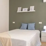 Rent a room of 70 m² in madrid