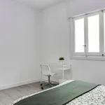 Rent 5 bedroom apartment in Madrid