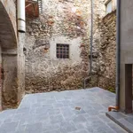 Rent 6 bedroom house of 73 m² in Sansepolcro