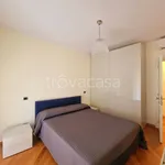 Rent 3 bedroom apartment of 90 m² in Roma