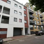 Rent 3 bedroom flat in London