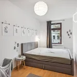 Rent 4 bedroom apartment of 68 m² in Leipzig