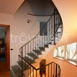 Rent 5 bedroom apartment of 155 m² in Camburzano