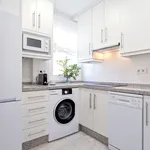 Rent 2 bedroom apartment of 721 m² in Córdoba