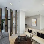 Appartement de 893 m² avec 6 chambre(s) en location à Toronto