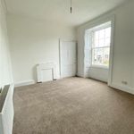 Rent 4 bedroom flat in Scotland