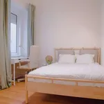 Rent a room in lisbon