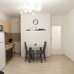 Rent 2 bedroom apartment of 40 m² in Düsseldorf