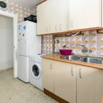 Rent a room of 105 m² in granada