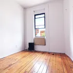 Rent 4 bedroom apartment in Williamsburg