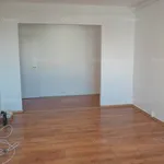 Rent 3 bedroom apartment of 68 m² in Tatabánya