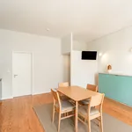 Rent 1 bedroom apartment of 30 m² in Porto