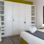 Rent 1 bedroom apartment of 80 m² in milan