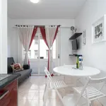 Rent 1 bedroom apartment of 40 m² in Porto