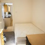 Rent 2 bedroom flat in West Midlands