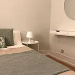 Rent 7 bedroom apartment in Lisbon