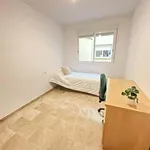 Rent a room of 105 m² in Córdoba