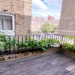 Rent 3 bedroom flat of 18 m² in London