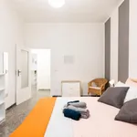 Rent 4 bedroom apartment in Bari