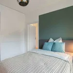 Rent a room of 107 m² in hamburg