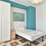 Rent a room of 90 m² in rome