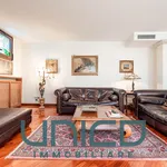 Rent 3 bedroom apartment of 210 m² in Padova