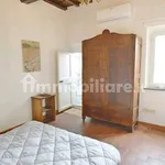 Rent 1 bedroom apartment of 40 m² in Florence