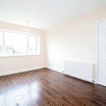 Rent 3 bedroom flat in East Midlands