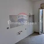 Affitto 5 camera appartamento di 130 m² in Palermo