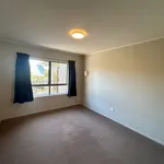 Rent 5 bedroom apartment in Papamoa