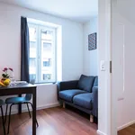 Miete 2 Schlafzimmer wohnung von 26 m² in Zürich