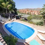 Rent 4 bedroom house of 249 m² in Hacienda Las Chapas