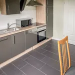 Miete 3 Schlafzimmer wohnung von 150 m² in Klein Upahl