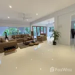 Rent 5 bedroom house of 360 m² in Bangkok