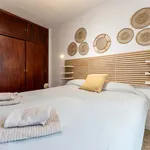 Rent 4 bedroom apartment of 132 m² in Málaga