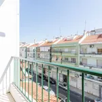 Rent a room in lisbon