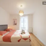 Rent 1 bedroom apartment of 54 m² in Nantes