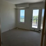 Appartement de 1280 m² avec 3 chambre(s) en location à Clarington