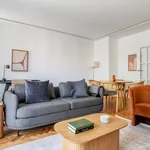 Rent 3 bedroom apartment of 1615 m² in Lisbon