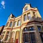 Rent 3 bedroom flat in Wales