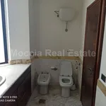 Affitto 5 camera casa di 320 m² in Caserta