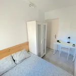 Alquilar 4 dormitorio apartamento en Seville