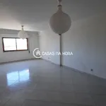 Rent 3 bedroom apartment of 112 m² in Amadora