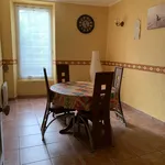 Maison de 120 m² avec 6 chambre(s) en location à Pézenas