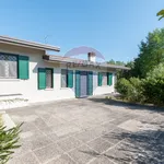 Rent 5 bedroom house of 220 m² in Lonato del Garda