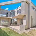 Rent 4 bedroom house in Sandton