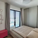 Pronajměte si 10 ložnic/e byt o rozloze 126 m² v Prague