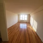 Rent 2 bedroom apartment in Elmhurst