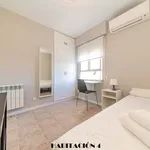 Rent a room of 115 m² in Madrid