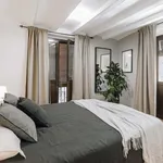 Rent 3 bedroom apartment of 80 m² in Barcelona